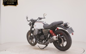 MOTO GUZZI V7ストーン TEN 2025