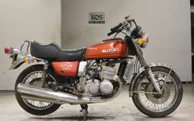 SUZUKI GT750 GT750B
