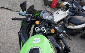 KAWASAKI ZX-25R