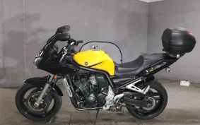 YAMAHA FZS1000 FAZER RN06