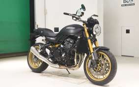 KAWASAKI Z900RS SE 2025 ZR900K