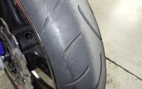 YAMAHA YZF-R1 2001