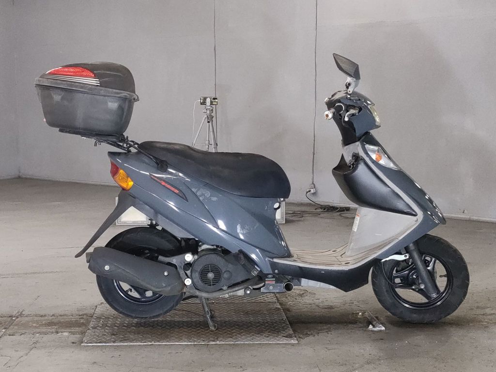 Фото Suzuki ADDRESS V125 с японского аукциона