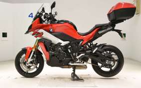 BMW S1000XR 2022