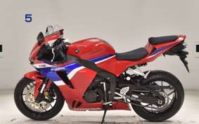 HONDA CBR600RR 2024 PC40