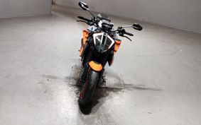 KTM 1290 SUPER  DUKE R V3940