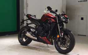 TRIUMPH STREET TRIPLE RS 2024