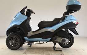 PIAGGIO MP3 250 2001