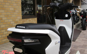 HONDA EM1 e: EF16