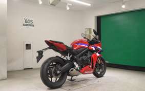 HONDA CBR650R E-Clutch 2025 RH17