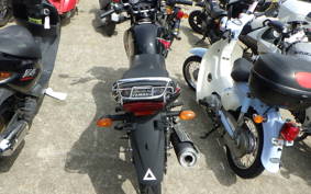 YAMAHA YBR125