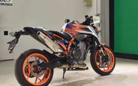 KTM 890 DUKE R 2022