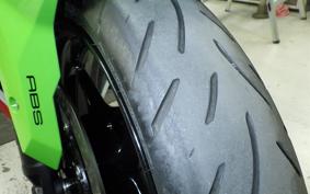 KAWASAKI ZX-25R ZX250E