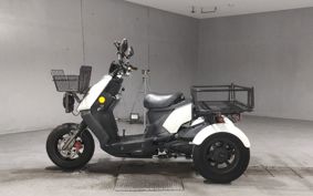 PGO I MI-125 TRIKE ..