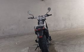 YAMAHA TW225 DG09J