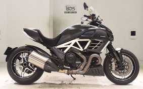 DUCATI DIAVEL AMG 2012