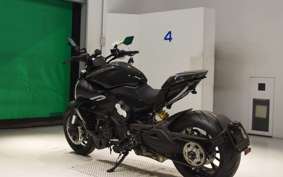 DUCATI DIAVEL V4 2025