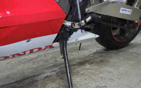 HONDA CBR1000RR 2004