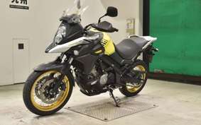 SUZUKI Vｽﾄﾛｰﾑ650XTA 2017 C733A