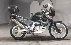 HONDA AFRICA TWIN 750 RD07