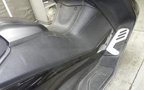 YAMAHA T-MAX 560 T 2021 SJ19J