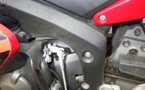 HONDA CBR600RR 2004 PC37