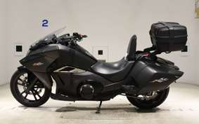 HONDA NM4 VULTUS -01 2014 RC82