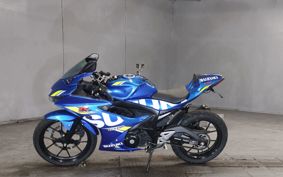 SUZUKI GSX-R125 DL33B