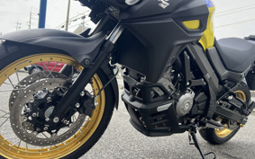 SUZUKI DL650 ( V-Strom 650 ) 2023 C733M