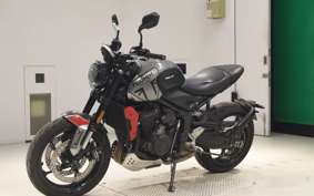 TRIUMPH TRIDENT 660 2022