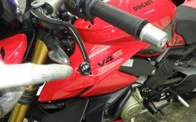 DUCATI STREETFIGHTER V4 S 2024