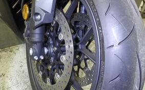 HONDA CB650R E-Clutch 2025 RH17