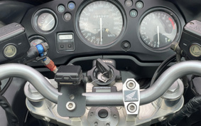 HONDA CBR1100XX 1999 SC35