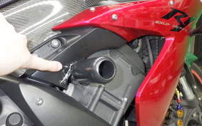 YAMAHA YZF-R1 2004