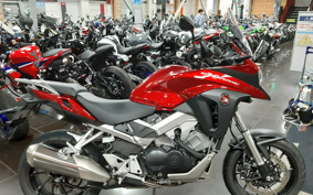 HONDA VFR800X 2025 RC80