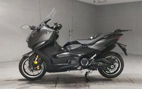 YAMAHA T-MAX 560 2026 SJ21J