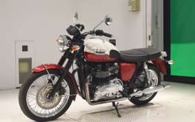 TRIUMPH BONNEVILLE T100 2013
