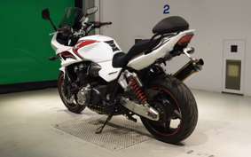HONDA CB1300SB SUPER BOLDOR A 2010 SC54