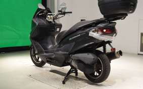 SUZUKI SKYWAVE 200 (Burgman 200)