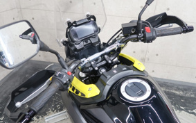 SUZUKI STROM 250 DS11A