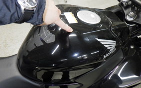 HONDA CBR250R GEN 3 2001 MC41