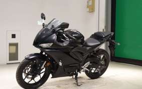 YAMAHA YZF-R25 A 2025 RG43J