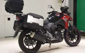 SUZUKI Vｽﾄﾛｰﾑ250A 2011