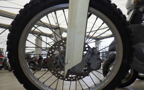 SUZUKI DR250 S SJ44A