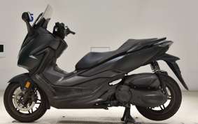 HONDA FORZA 250