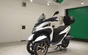 YAMAHA ﾄﾘｼﾃｨ125 SE82J