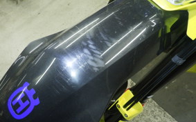 HUSQVARNA 701SM 2025