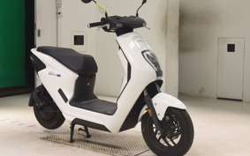 HONDA EM1 e: 2025 EF16