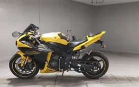 YAMAHA YZF-R1 RN23