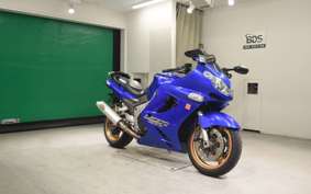 KAWASAKI ZZ1200 NINJA R 2004 ZXT20C